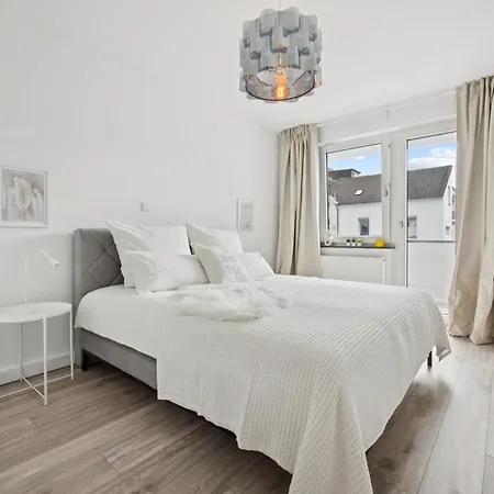 Stylish Apartment, Near Koenigsallee, High Quality Düsseldorf